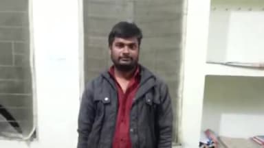 चेरिया बरियारपुर: चेरियाबरियारपुर पुलिस ने दो अलग-अलग जगहों से दो शराब कारोबारियों को गिरफ्तार किया