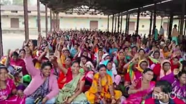 जगदलपुर: कृषि मंडी में मितानिनों का आंदोलन जारी, 2 सूत्रीय मांगों को लेकर की जा रही अनिश्चितकालीन हड़ताल