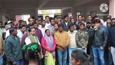 सिल्ली: सिल्ली विधायक अमित महतो ने सोनहातु प्रखंड सभागार में साइकिल वितरण कार्यक्रम का शुभारंभ किया