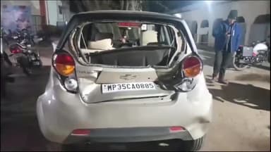 पन्ना: jk सीमेंट के वाहन ने सड़क किनारे खड़ी कार में टक्कर मारी, पन्ना कोतवाली में मामला दर्ज