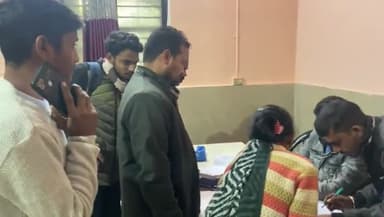 टीकमगढ़: जिला अस्पताल में दिव्यांग प्रमाण पत्र बनाने के लिए शिविर का हुआ आयोजन, किए गए पंजीकरण