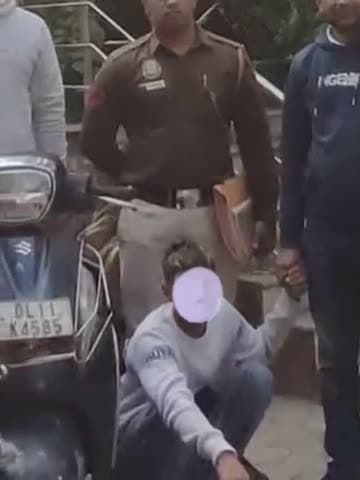 कोतवाली: कोतवाली थाना पुलिस ने एक स्नैचर को 2 दोपहिया वाहनों के साथ किया गिरफ्तार