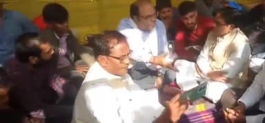 पटना ग्रामीण: गर्दनीबाग धरना स्थल पर सत्याग्रह पर बैठे BPSC अभ्यर्थियों से मिलने पहुंचे BSP बिहार प्रभारी अनिल सिंह