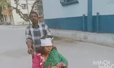 खगड़िया: खगरिया रेलवे रेक पॉइंट पर मोटरसाइकिल दुर्घटना में एक महिला घायल, अस्पताल में चल रहा है इलाज