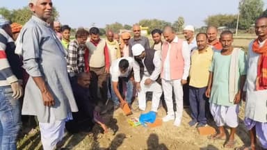 कुरसाकांटा: कमलदाहा बखरी मिलिक में शवदाह गृह का भूमि पूजन और प्राथमिक विद्यालय के मरम्मती कार्य की शुरुआत की गई