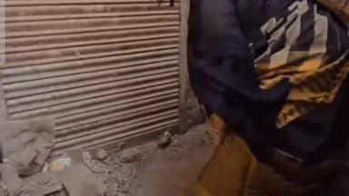 कानपुर: मुस्लिम क्षेत्र बेकनगंज में मेयर ने मंदिरों का ताला तोड़कर खुलवाया, क्षेत्र में मंदिरों का लिया जायज़