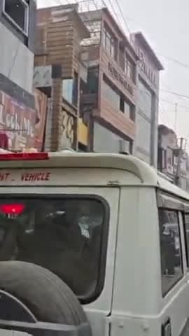 फरीदाबाद: एनआईटी मार्केट में नगर निगम ने की अतिक्रमण हटाने की मुनादी