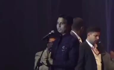 मेरठ: विक्टोरिया पार्क में मेरठ महोत्सव हुआ शुरू, कुमार विश्वास भी हुए शामिल