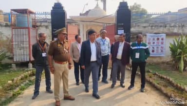 मिर्ज़ापुर: पीसीएस प्री परीक्षा केंद्रों का पुलिस अधीक्षक और अपर जिलाधिकारी ने किया निरीक्षण, कंट्रोल रूम की भी की जांच