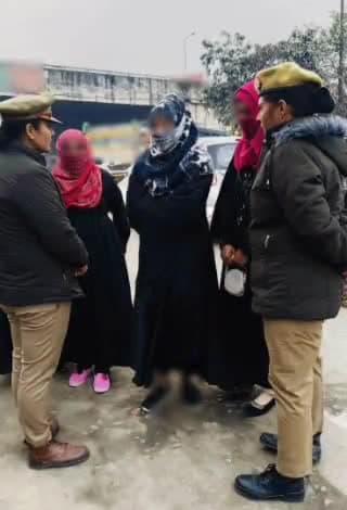 मुरादाबाद: एसएसपी के आदेश पर मिशन शक्ति के तहत मुरादाबाद पुलिस ने चलाया अभियान