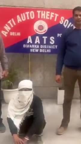 द्वारका: लूट मामले में फरार वांछित को द्वारका AATS ने प्रहलादपुर से किया गिरफ्तार