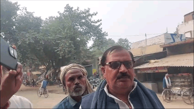 ज्ञानपुर: सपा कार्यकर्ताओं ने भदोही में मनाया चौधरी चरण सिंह का 122वां जन्मदिन, बसवांपुर चौराहा पर आयोजित हुआ किसान दिवस