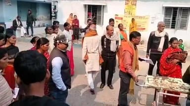 बिहार: कोयरी बिगहा में अनियंत्रित जोगाड़ गाड़ी बिजली के पोल से टकराई, चालक घायल