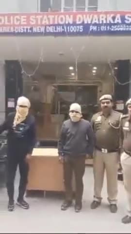 द्वारका: द्वारका साउथ थाना पुलिस ने दिल्ली और हरियाणा से 2 स्नैचरों और उनके साथी रिसीवर को किया गिरफ्तार