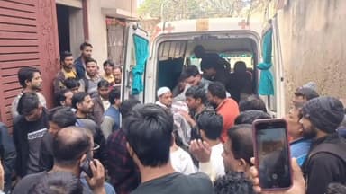 कांके: रांची के डोरंडा निवासी अरशद अहमद का शव घर पहुंचा, तोरपा में सड़क दुर्घटना में हुई थी मौत