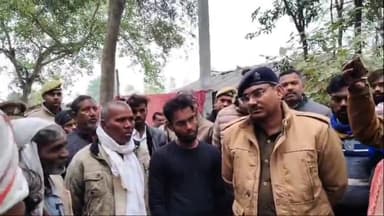 हरदोई: शहर के बजानी पुरवा निवासी मृतक के परिजनों व ग्रामीणों ने कानपुर मार्ग किया जाम, पुलिस पर आरोपियों को बचाने का लगाया आरोप