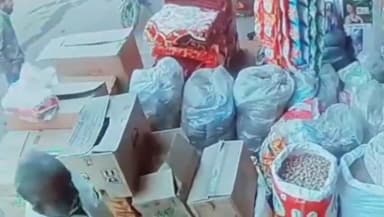 सिंगरौली: मोरवा में दुकान से राजश्री का कार्टून चोरी, सीसीटीवी फुटेज हुआ वायरल