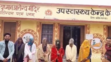 पिपरई: ग्राम केशोपुर एवं खोकसी उप स्वास्थ्य केंद्र में सेवा सहकारी समिति ने गर्भवती महिलाओं को प्रदान की स्वास्थ्य किट