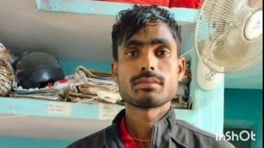 कोचस: कोचस थाना की पुलिस ने कोचस से 2 लीटर देसी महुआ शराब के साथ एक व्यक्ति को किया गिरफ्तार