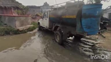 बाड़ी: प्रशासन की अनदेखी से नोहरा गांव में नरकीय हालत, गलियों व आम रास्तों में भरा है दूषित पानी, जीना हो रहा दुश्वार