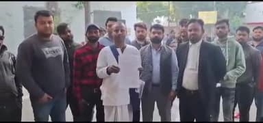 मुरादाबाद: बृहस्पतिवार को 3:00 बजे मंदिर को खुलवाने की मांग को लेकर प्रशासनिक अधिकारी को दिया ज्ञापन