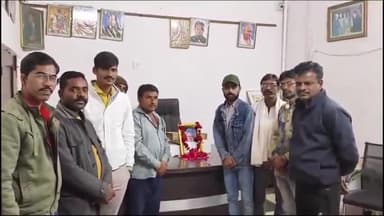 सुनेल: ग्राम पंचायत कार्यालय सुनेल में पूर्व प्रधानमंत्री डॉ. मनमोहन सिंह को दी गई श्रद्धांजलि