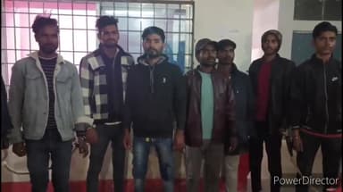 कहरा: सोनबरसा कचहरी पुलिस ने हथियारों के साथ 7 अपराधियों को गिरफ्तार किया, सदर थाना में SDPO ने प्रेसवार्ता में दी जानकारी