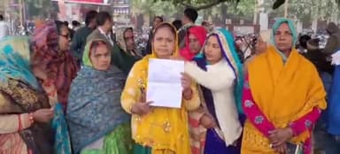 वाराणसी में जमीनी विवाद को लेकर दो पक्षों में मारपीट, पीड़ित सीपी से गुहार लगाने पहुंचे