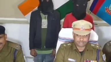 कांके: सुखदेवनगर थाना क्षेत्र में ब्राउन शुगर और हथियार तस्करी मामले में पुलिस ने दो सगे भाइयों को किया गिरफ्तार