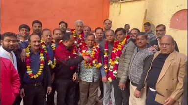 झांसी: थोक वस्त्र व्यापार मंडल का चुनाव पंजागिर मंदिर में संपन्न, अशोक बने अध्यक्ष