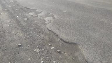 सीतामऊ: बिलांत्री टोल प्लाजा से लदुना चौराहा तक सड़क पर गड्ढे, घटनाएं हो रही हैं, शिकायत के बाद भी जिम्मेदार ध्यान नहीं दे रहे