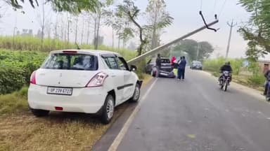 अमरोहा: जोया अमरोहा बाईपास रोड पर 2 कारों के बीच हुई जोरदार टक्कर, 4 लोग हुए घायल