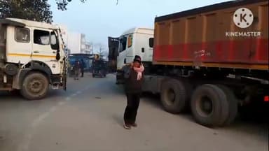 बक्सर: गोलंबर पर बड़े वाहनों के एक साथ आने से जाम, नगर और NH पर आवागमन प्रभावित