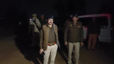 झांसी: झांसी जेल के अंदर जेलर की मुखबिरी, मुठभेड़ में पकड़े गए आरोपियों से पुलिस को मिला इनपुट