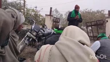 बिजनौर: मंडावर के चंदक बिजली घर पर विभिन्न मांगों को लेकर राष्ट्रीय किसान यूनियन के लोगों ने किया धरना प्रदर्शन