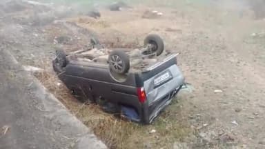 सुनेल: खटखड़ के पास अनियंत्रित होकर कार पुलिया से नीचे गिरी, हादसे में 3 लोग हुए घायल