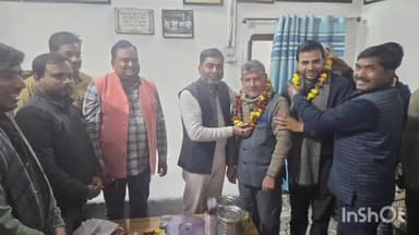 उतरौला: विधायक राम प्रताप वर्मा ने भाजपा कार्यालय में देहात मंडल उतरौला के मंडल अध्यक्ष एवं जिला प्रतिनिधि को किया सम्मानित