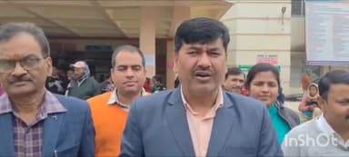 गढ़वा: गढ़वा सदर अस्पताल का निरीक्षण किया अनुमंडल पदाधिकारी संजय कुमार ने