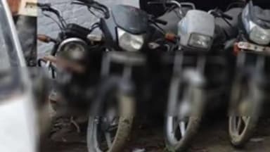 मुरादाबाद: मझोला थाने पर क्षेत्राधिकारी सिविल लाइंस एसीएम द्वितीय द्वारा 9 लावारिस वाहनों की नीलामी की गई