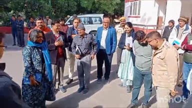 बीकानेर: दुर्घटनाओं को रोकने के लिए जिला प्रशासन और पुलिस टीम ने जयपुर रोड समेत संभावित इलाकों का किया निरीक्षण