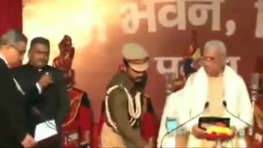 पटना ग्रामीण: बिहार के नए राज्यपाल आरिफ मोहम्मद खान को हाईकोर्ट के मुख्य न्यायाधीश ने दिलाई शपथ, सीएम रहे मौजूद