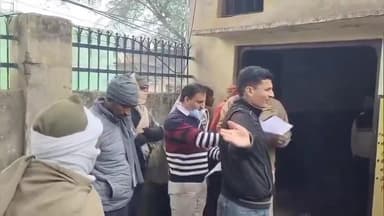 राजाखेड़ा: अलाव ताप रहे अधेड़ को तेज रफ्तार डंपर ने मारी टक्कर, इलाज के दौरान हुई मौत, पुलिस ने शव का कराया पोस्टमार्टम