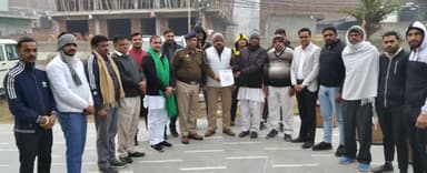 खनौरी बॉडर जाने से रोका गया।राष्ट्रपति महोदय के नाम ज्ञापन। 
Memorandum to the President.Stopped from going to Khanauri border.
@Bhartiya_Kisan_Sangatghan 
#भारतीय_किसान_संगठन