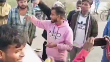 रायबरेली: हरचंदपुर में तलवार से केक काटने का वीडियो सोशल मीडिया पर वायरल, पुलिस ने की कार्रवाई