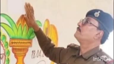 इस्लामनगर अलीगंज: चंद्रदीप थाने की पुलिस ने विभिन्न कांडों के फरार 6 अभियुक्तों के घर चिपकाए इश्तेहार