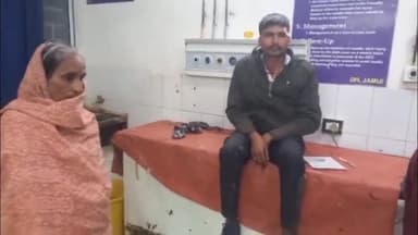 जमुई: डोमनपुरा गांव में बदमाशों ने युवक के साथ छिनतई कर की पिटाई और मोबाइल भी तोड़ा, सदर अस्पताल में युवक का उपचार जारी