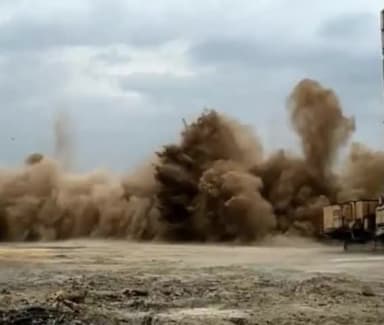 इन दिनो हैवी ब्लास्टिंग का असर कुछ ज्यादा ही दिख रहा है सहमें में है लोग नही लग रहा हैवी ब्लास्टिंग पर अंकुश !