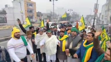 धनौरा: गजरौला चौपला से भाकियू संयुक्त मोर्चा पंजाब के खनोरी बॉर्डर पर किसानों की महापंचायत में शामिल होने के लिए रवाना