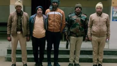 चकरनगर: चकरनगर थाना पुलिस ने एक वारंटी अभियुक्त समेत दो लोगों को किया गिरफ्तार