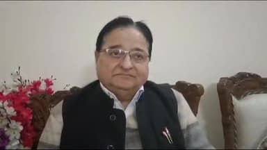 मुरादाबाद: कवि कुमार विश्वास के बयान पर पूर्व सांसद डॉक्टर एसटी ने दिया प्रतिक्रिया